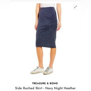 NWT Treasure and Bond ruched skirt